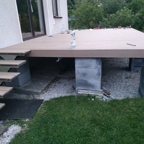 photo_5264951124425824909_y